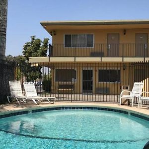 Americas Best Value Inn Visalia